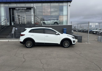 Подержанный автомобиль Kia Rio Hatchback 2018 года (4 фото)