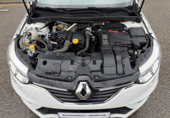Подержанный автомобиль Renault Megane Wagon 2018 года (13 фото)