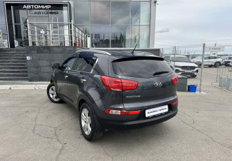 Подержанный автомобиль Kia Sportage 2015 года (7 фото)