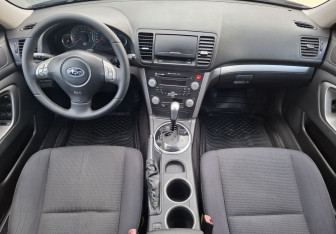 Подержанный автомобиль Subaru Legacy Wagon 2007 года (10 фото)