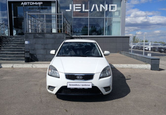 Подержанный автомобиль Kia Rio Sedan 2011 года (2 фото)