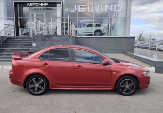 Подержанный автомобиль Mitsubishi Lancer Sedan 2008 года (4 фото)