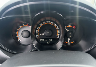 Подержанный автомобиль LADA (ВАЗ) Vesta Sedan 2019 года (9 фото)