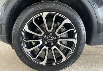 Подержанный автомобиль Land Rover Discovery 2019 года (14 фото)