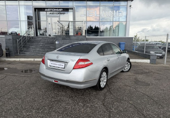Подержанный автомобиль Nissan Teana 2009 года (5 фото)