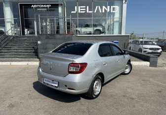 Подержанный автомобиль Renault Logan Sedan 2017 года (5 фото)