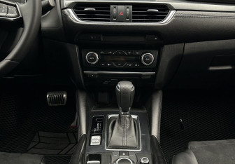 Подержанный автомобиль Mazda 6 Sedan 2017 года (11 фото)