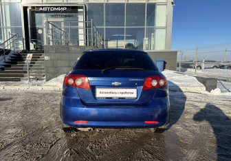 Подержанный автомобиль Chevrolet Lacetti Hatchback 2005 года (6 фото)