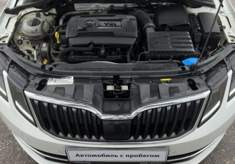 Подержанный автомобиль Skoda Octavia Liftback 2017 года (13 фото)