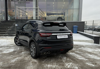 Подержанный автомобиль Geely Coolray 2021 года (7 фото)