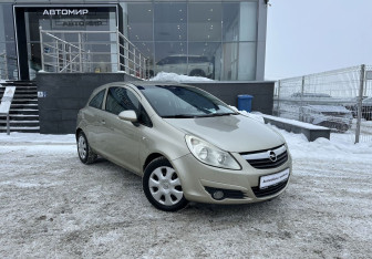 Подержанный автомобиль Opel Corsa 2008 года (3 фото)