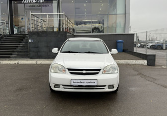 Подержанный автомобиль Chevrolet Lacetti Sedan 2012 года (2 фото)