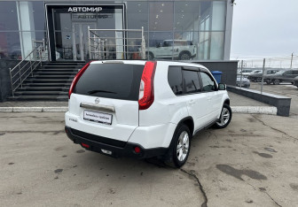 Подержанный автомобиль Nissan X-Trail 2014 года (5 фото)
