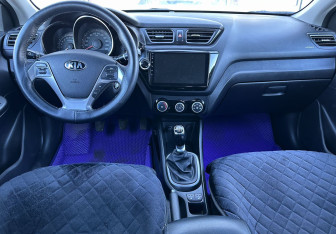 Подержанный автомобиль Kia Rio Sedan 2016 года (10 фото)