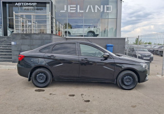Подержанный автомобиль LADA (ВАЗ) Vesta Sedan 2016 года (4 фото)
