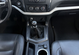 Подержанный автомобиль DongFeng DF6 2022 года (11 фото)