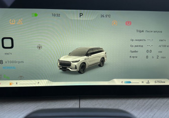 Подержанный автомобиль Jaecoo J8 2024 года (9 фото)