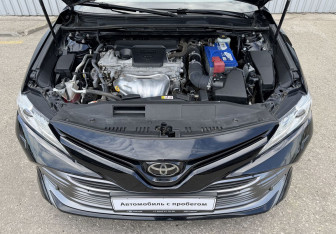 Подержанный автомобиль Toyota Camry Sedan 2019 года (13 фото)