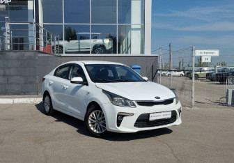 Подержанный автомобиль Kia Rio Sedan 2019 года (3 фото)