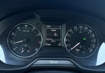 Подержанный автомобиль Skoda Octavia Liftback 2014 года (9 фото)