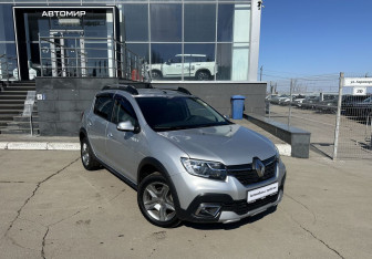 Подержанный автомобиль Renault Sandero 2020 года (3 фото)