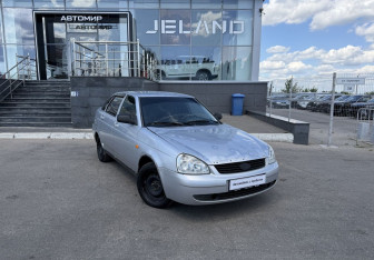 Подержанный автомобиль LADA (ВАЗ) Priora Hatchback 2009 года (3 фото)