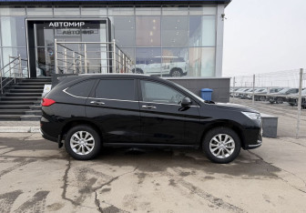 Подержанный автомобиль Haval M6 2024 года (4 фото)