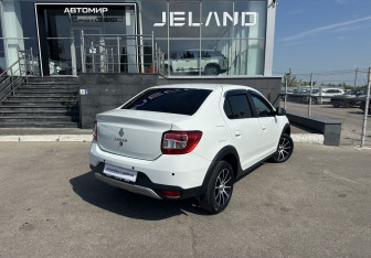 Подержанный автомобиль Renault Logan Sedan 2019 года (5 фото)