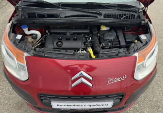 Подержанный автомобиль Citroen C3 Picasso 2012 года (13 фото)