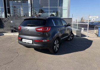 Подержанный автомобиль Kia Sportage 2013 года (5 фото)