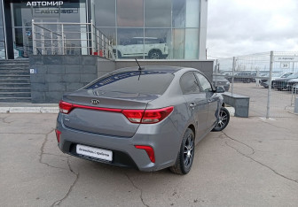 Подержанный автомобиль Kia Rio Sedan 2018 года (5 фото)