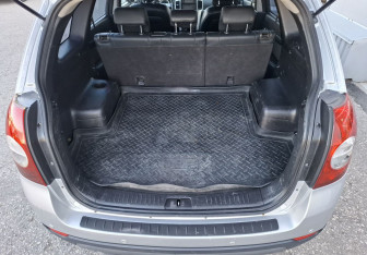Подержанный автомобиль Chevrolet Captiva 2008 года (15 фото)