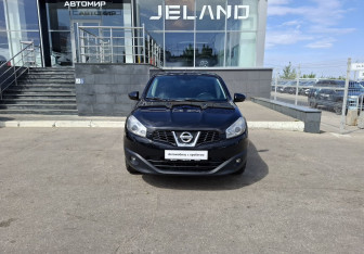 Подержанный автомобиль Nissan Qashqai 2011 года (2 фото)