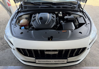 Подержанный автомобиль Geely Preface 2024 года (13 фото)