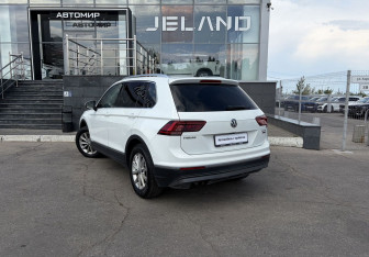 Подержанный автомобиль Volkswagen Tiguan 2017 года (7 фото)