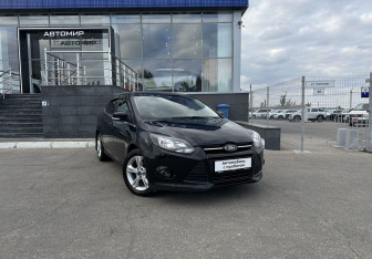 Подержанный автомобиль Ford Focus Sedan 2013 года (3 фото)