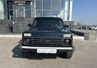 Подержанный автомобиль LADA (ВАЗ) 2121 (4x4) 2016 года (2 фото)