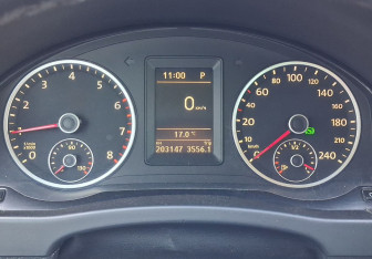 Подержанный автомобиль Volkswagen Tiguan 2010 года (9 фото)