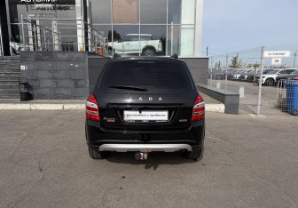 Подержанный автомобиль LADA (ВАЗ) Granta Wagon 2023 года (6 фото)