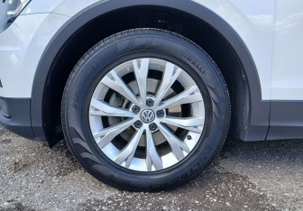 Подержанный автомобиль Volkswagen Tiguan 2019 года (14 фото)