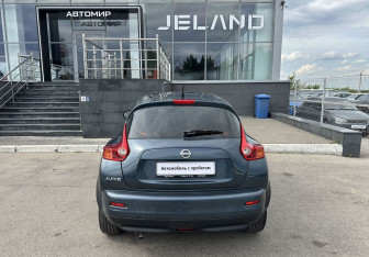Подержанный автомобиль Nissan Juke 2013 года (6 фото)