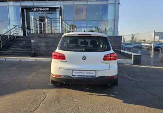 Подержанный автомобиль Volkswagen Tiguan 2014 года (6 фото)