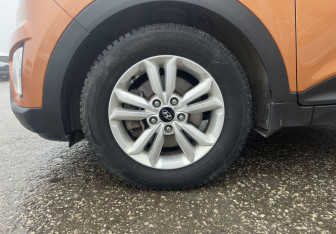 Подержанный автомобиль Hyundai Creta 2017 года (14 фото)