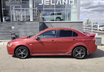 Подержанный автомобиль Mitsubishi Lancer Sedan 2008 года (8 фото)