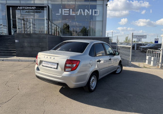 Подержанный автомобиль LADA (ВАЗ) Granta Sedan 2020 года (5 фото)
