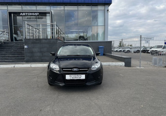 Подержанный автомобиль Ford Focus Sedan 2013 года (2 фото)