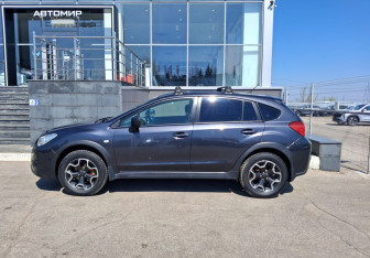 Подержанный автомобиль Subaru XV 2011 года (8 фото)