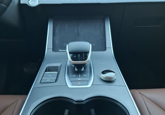 Подержанный автомобиль Omoda C5 2024 года (11 фото)