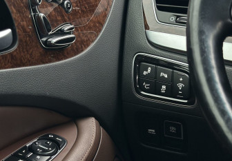 Подержанный автомобиль Hyundai Equus 2014 года (14 фото)