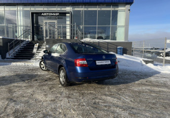 Подержанный автомобиль Skoda Octavia Liftback 2018 года (7 фото)